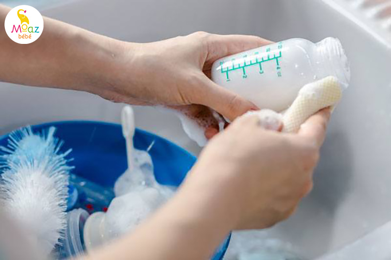 sai lầm khi vệ sinh bình sữa