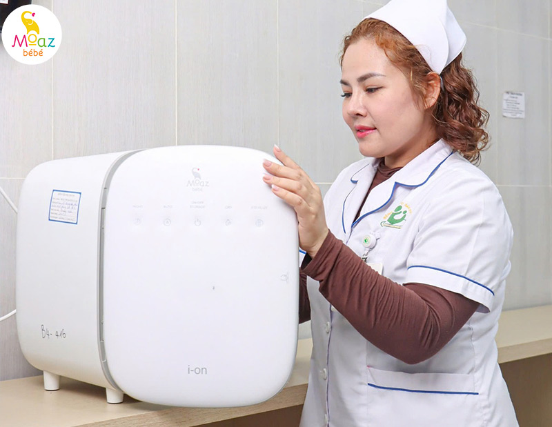 Cách sử dụng máy tiệt trùng bình sữa bằng tia UVC